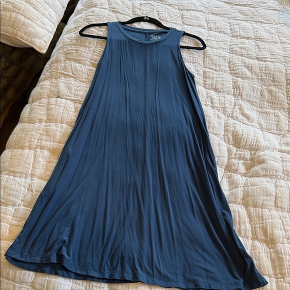 Time and Tru Dresses & Skirts - Time and Tru Navy Crewneck Tee